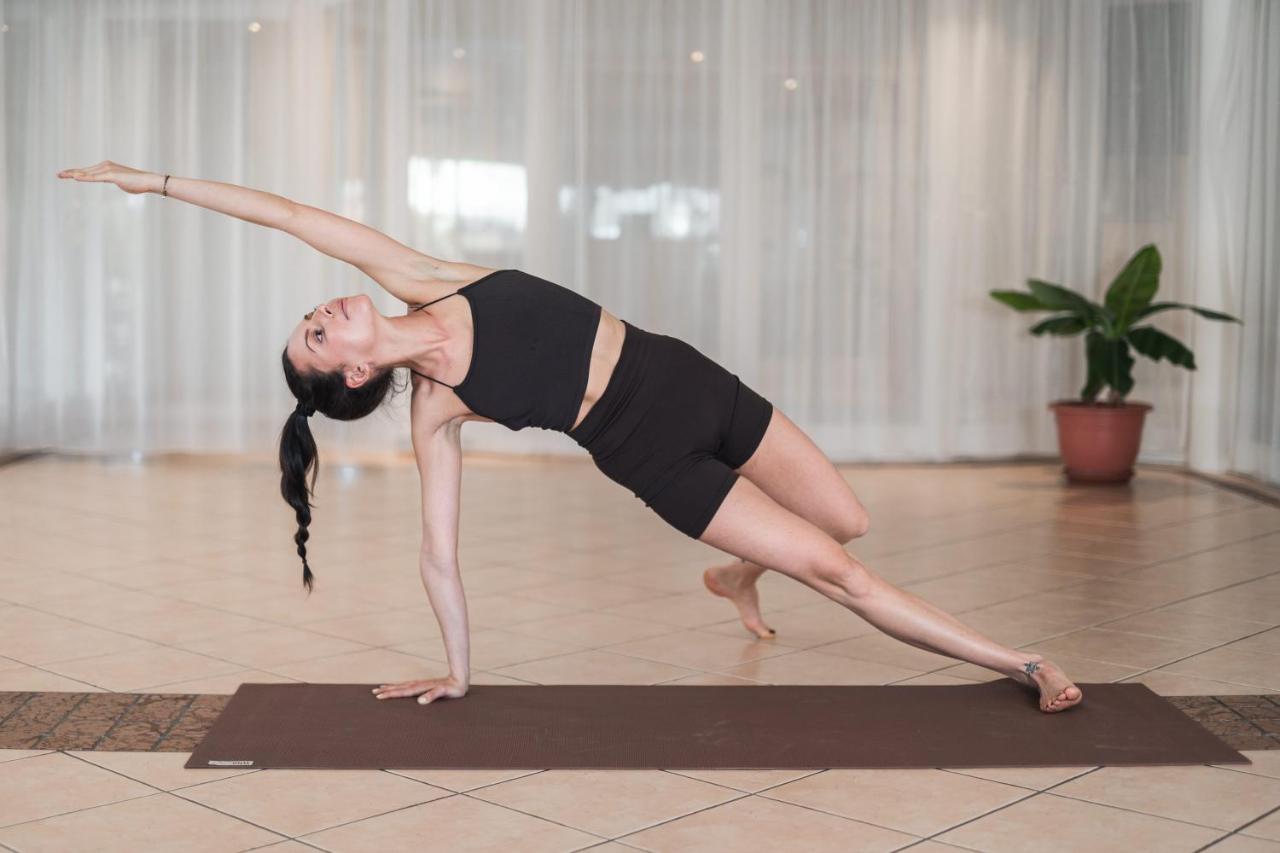 Wellnesshotel Erica Nova Ponente Bagian luar foto