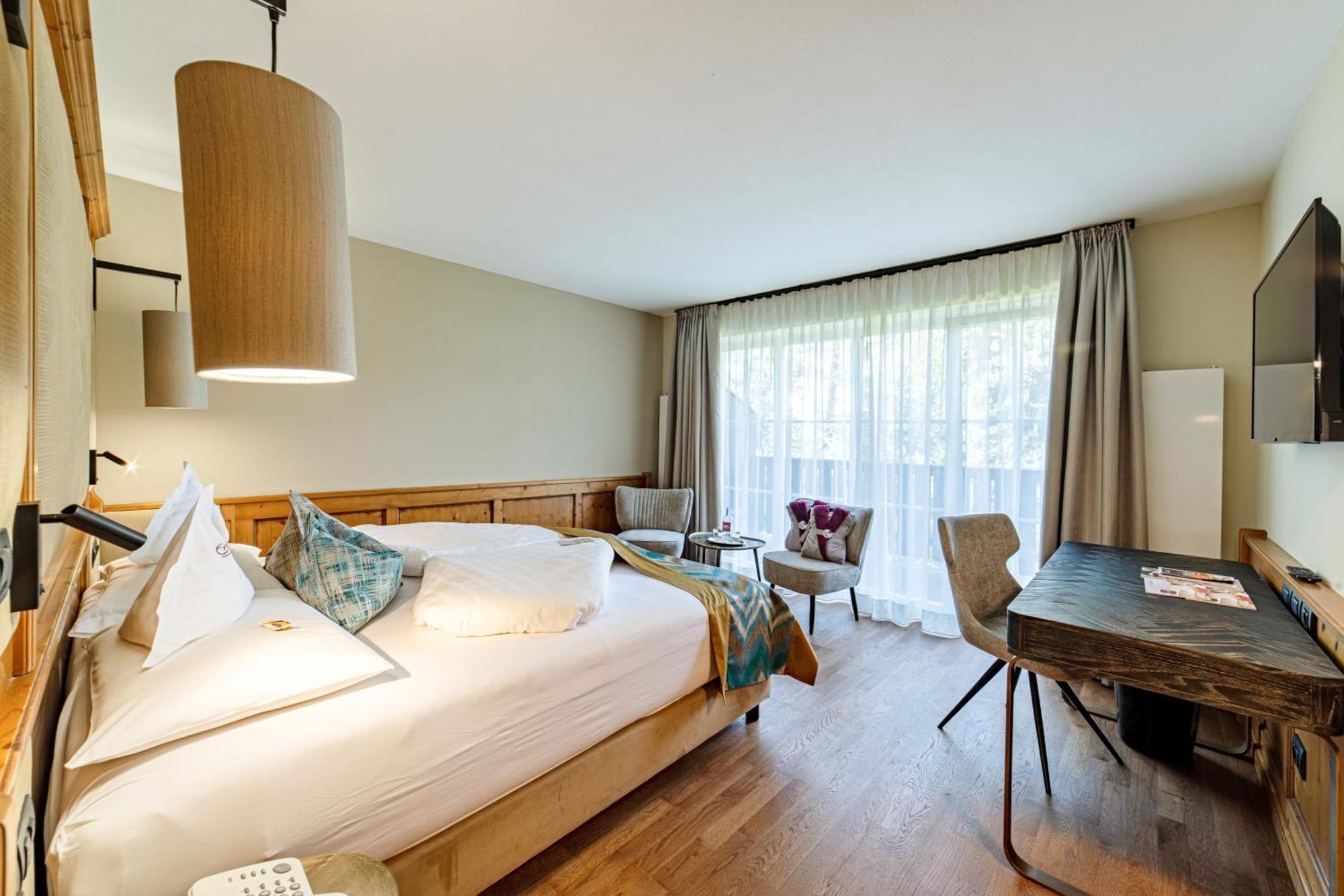 Wellnesshotel Erica Nova Ponente Bagian luar foto
