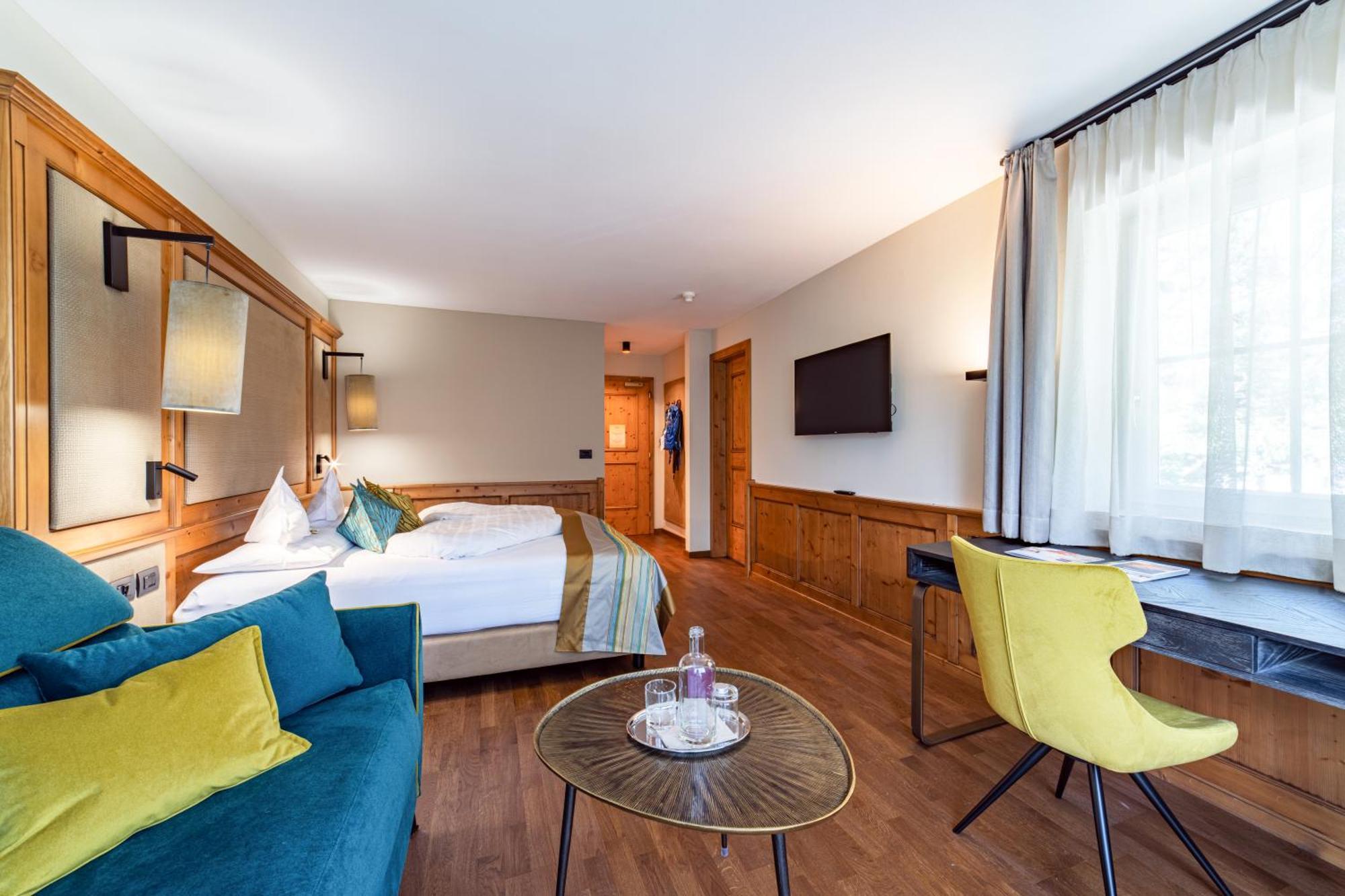 Wellnesshotel Erica Nova Ponente Ruang foto