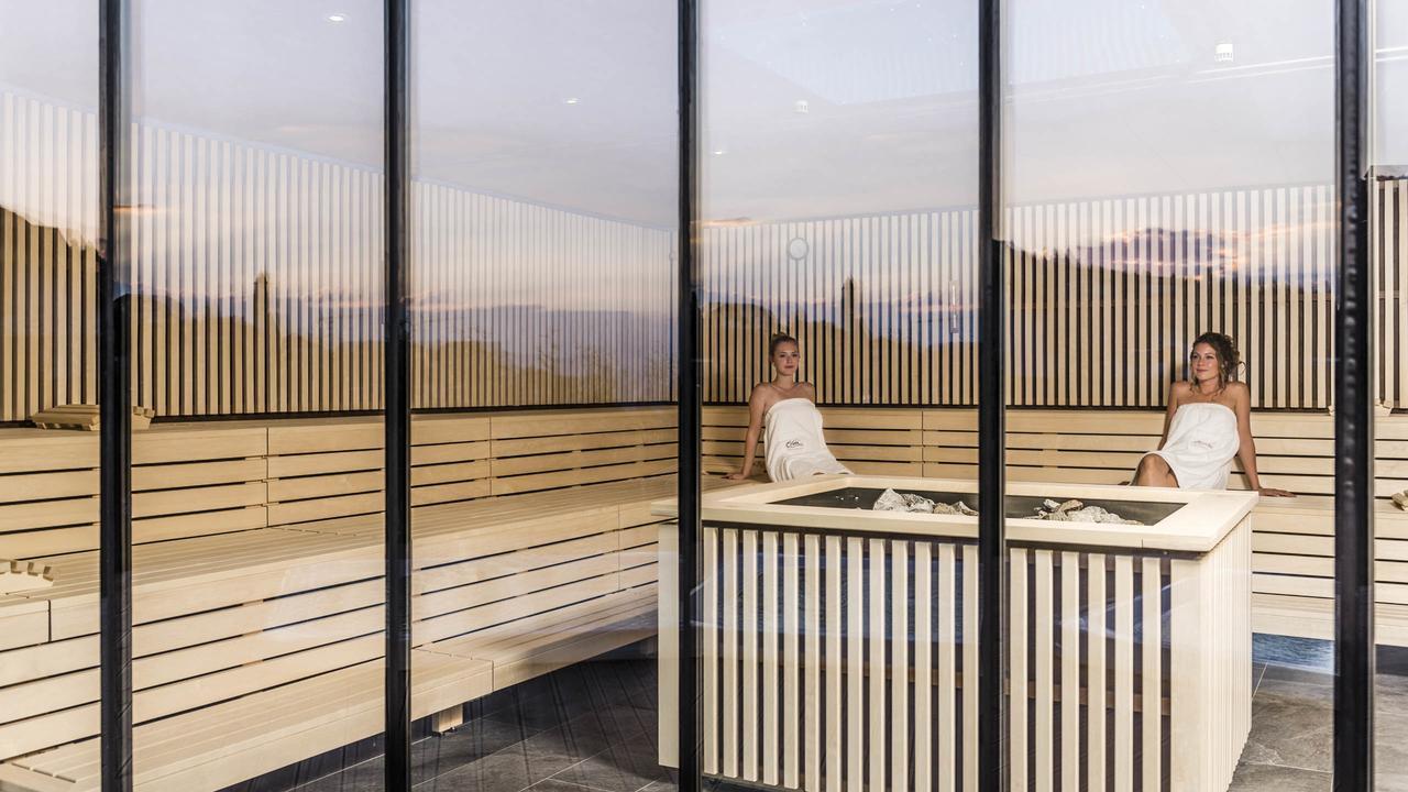 Wellnesshotel Erica Nova Ponente Bagian luar foto